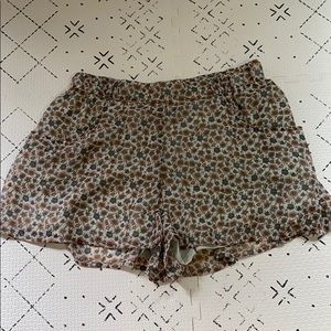 FLORAL SHORTS